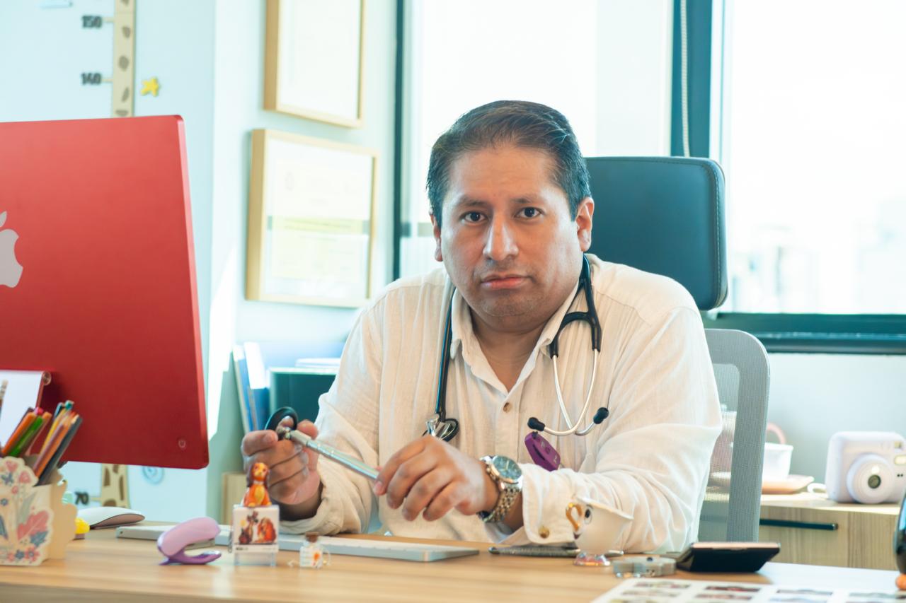 Dr. Saul Didmar Alquez Montano