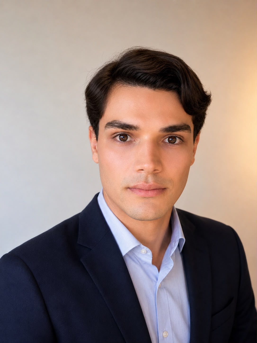 Dr. Daniel Araújo Borges
