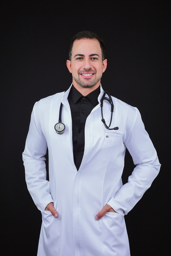Dr. Yeril Chana Benitez
